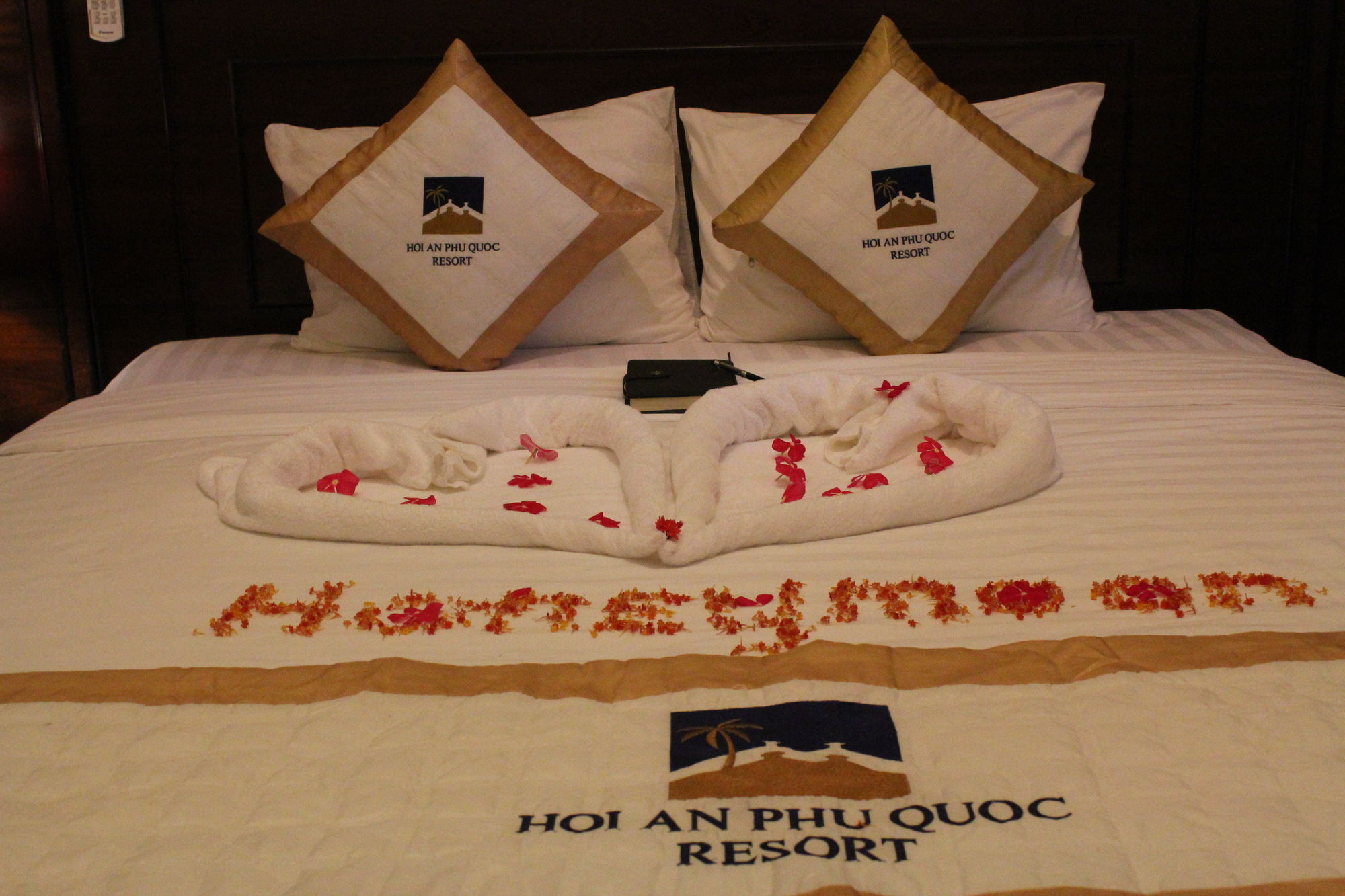 Hoi An Retreat Phu Quoc Hotel Exterior photo